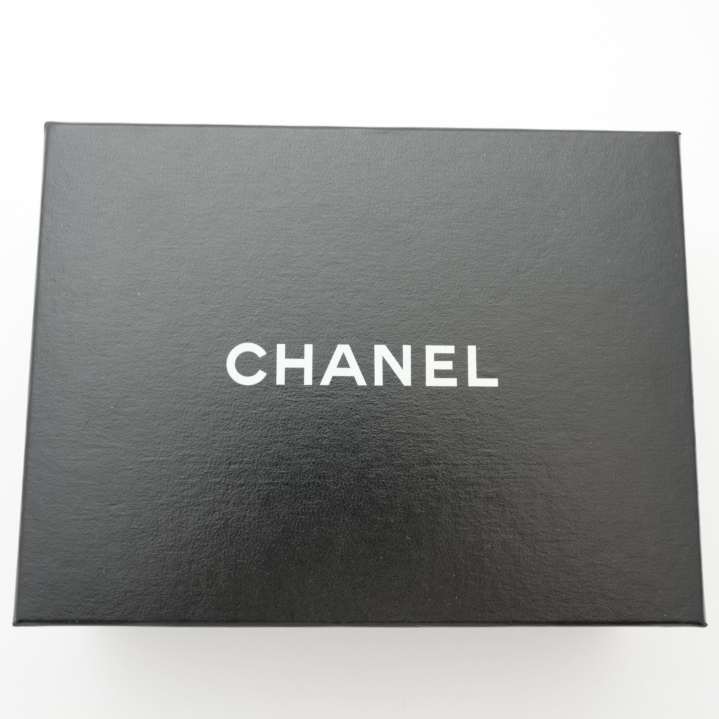 CHANEL 1994–1996 Caviar Skin Pouch Jewelry Case