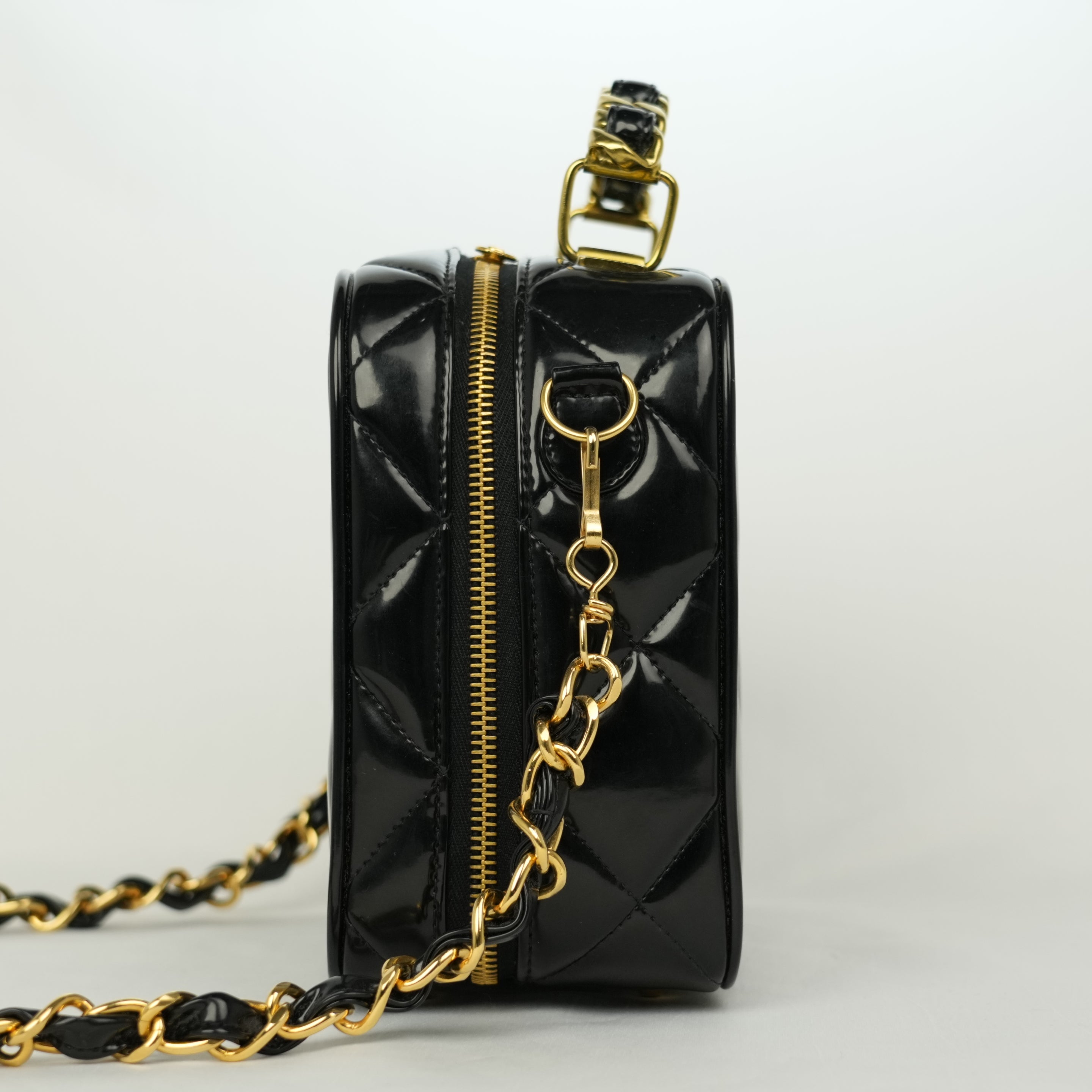 CHANEL 1994–1996 Matelassé Chain Shoulder Bag