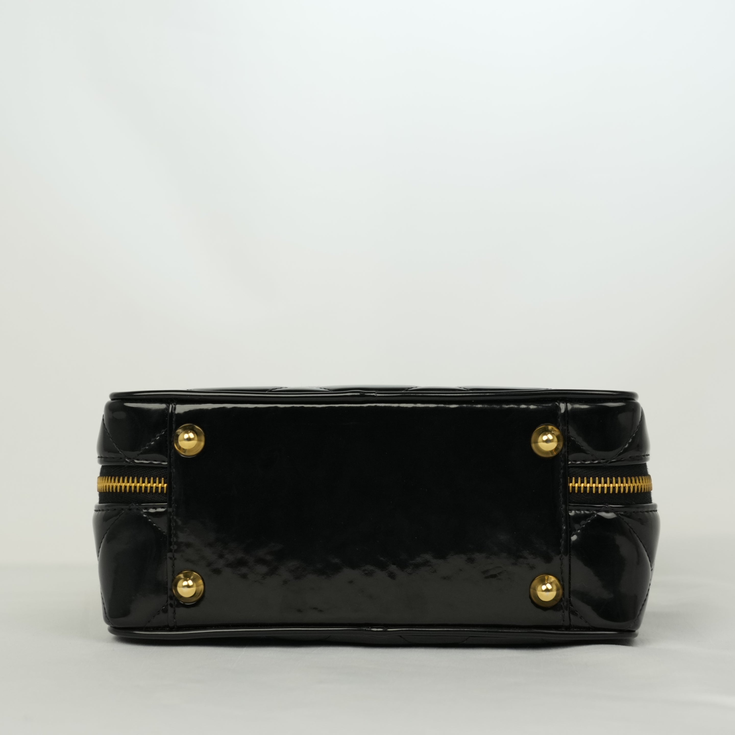 CHANEL 1994–1996 Matelassé Chain Shoulder Bag