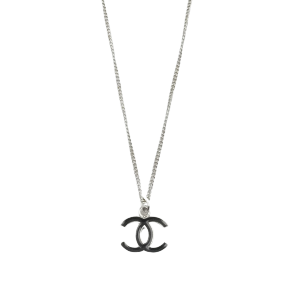 CHANEL 2007 Coco Mark Plate Necklace