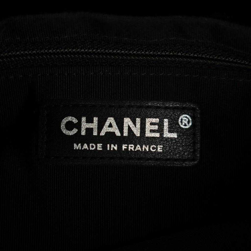 CHANEL Chain Shoulder Bag