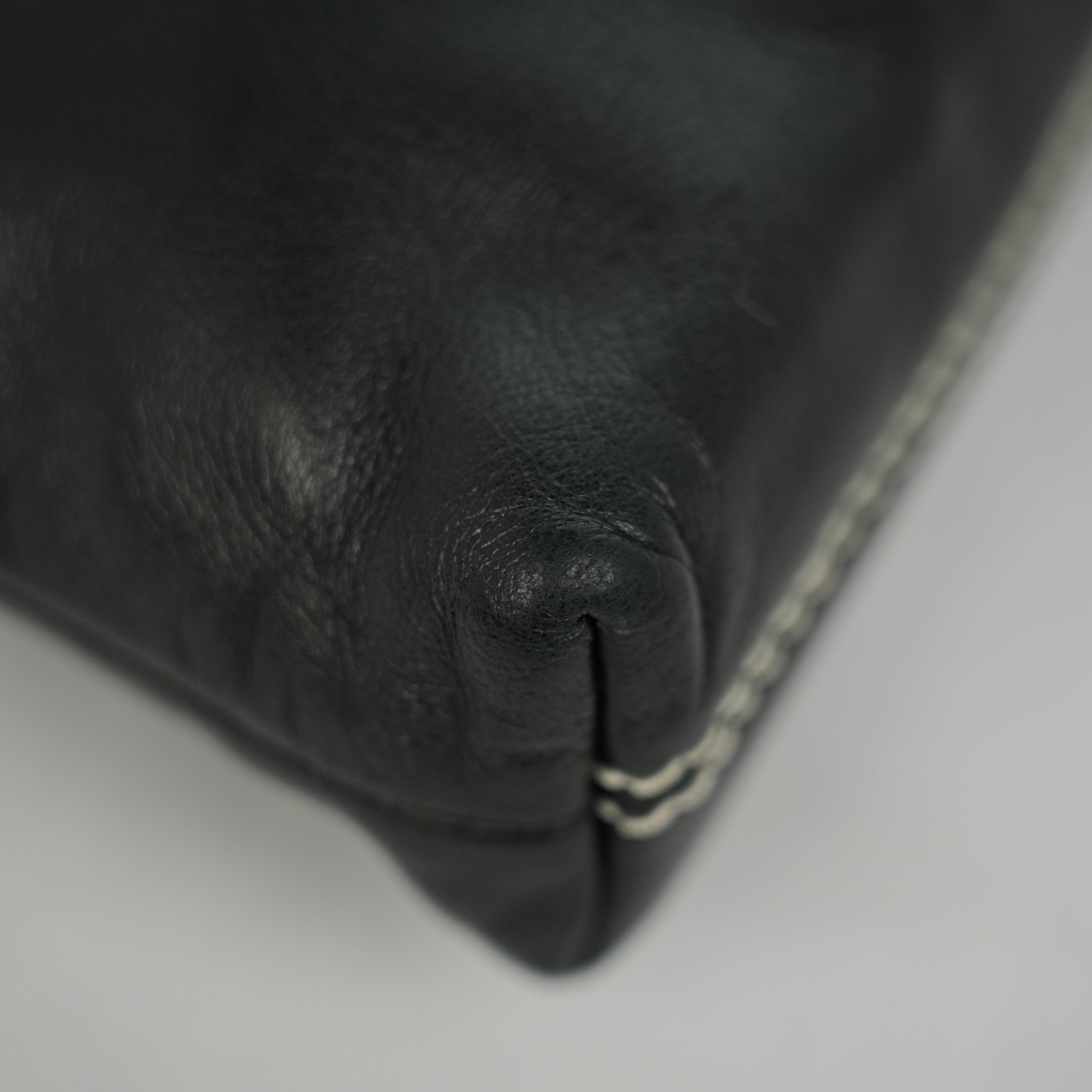 CHANEL 2003-2004 Chain Shoulder Bag