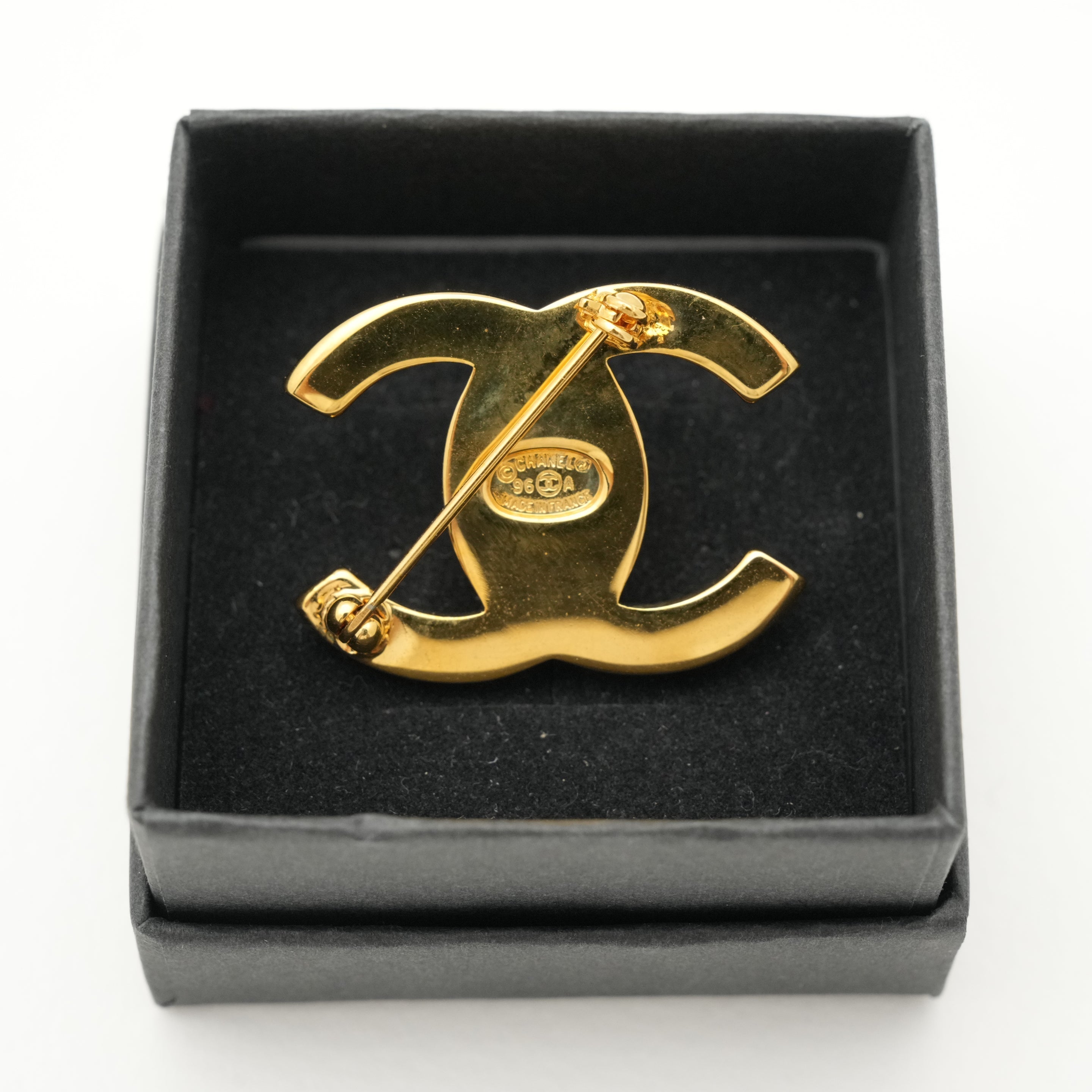 CHANEL Brooch