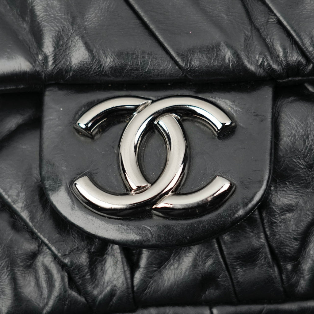 CHANEL 2009-2010 Pleated Shoulder Bag