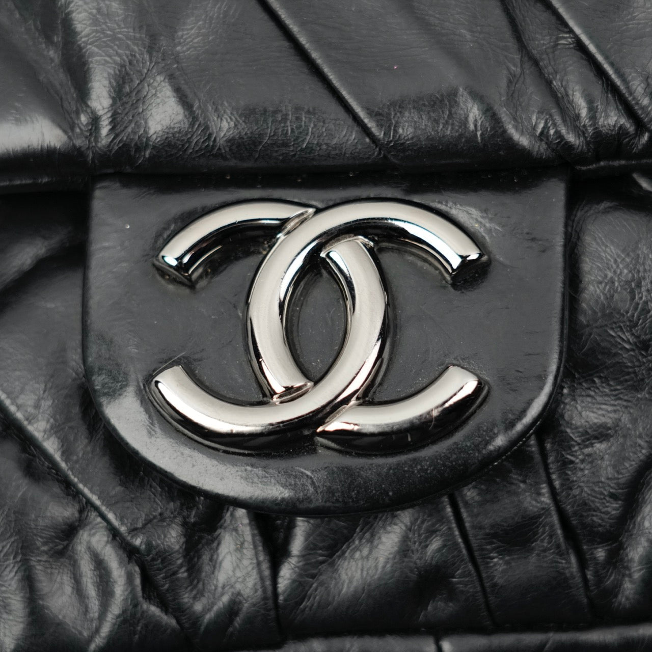 CHANEL 2009-2010 Pleated Shoulder Bag