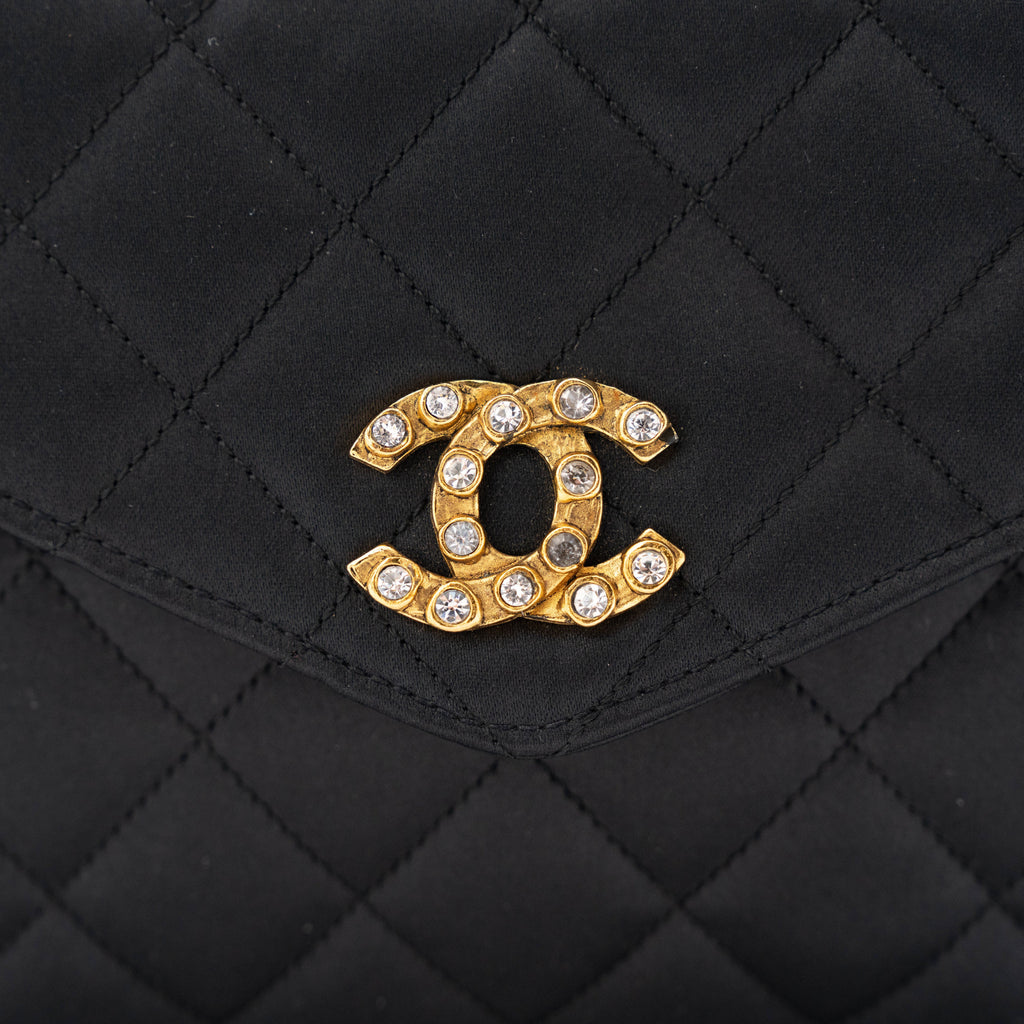 CHANEL 1996-1997 With No. 0 Matelassé and Bijou Chain Shoulder Bag