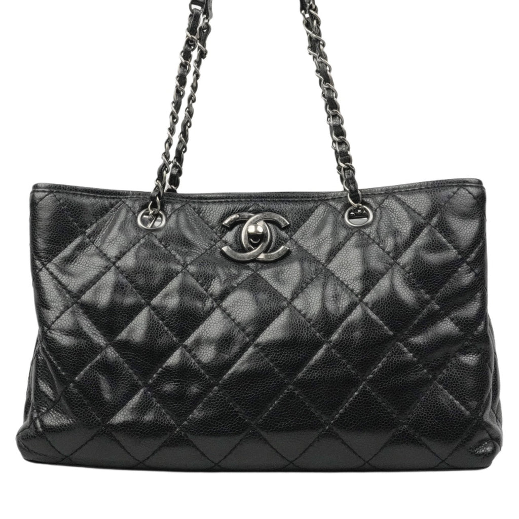 CHANEL 1991–1994 Matelassé Caviar Leather Shoulder Bag