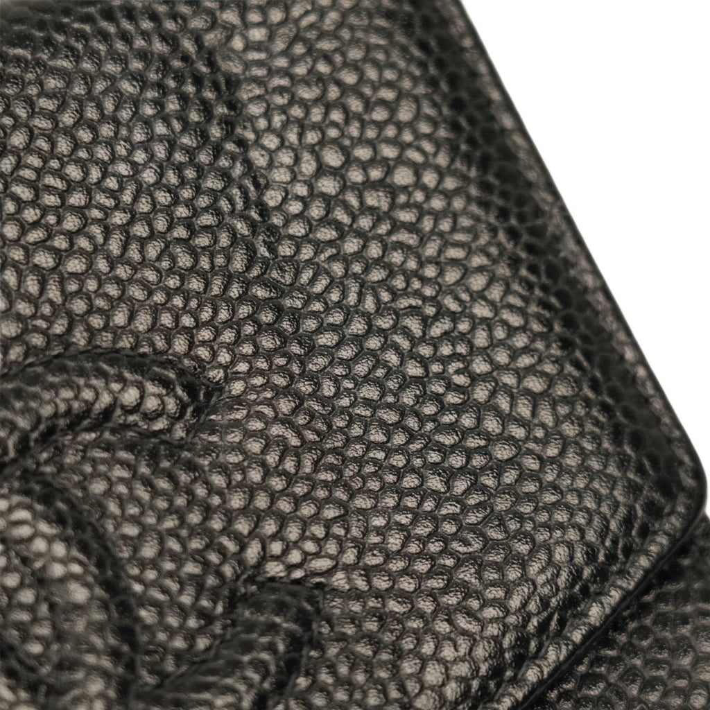 CHANEL 2000-2002 Coco Mark Caviar Skin Bi-Fold Wallet