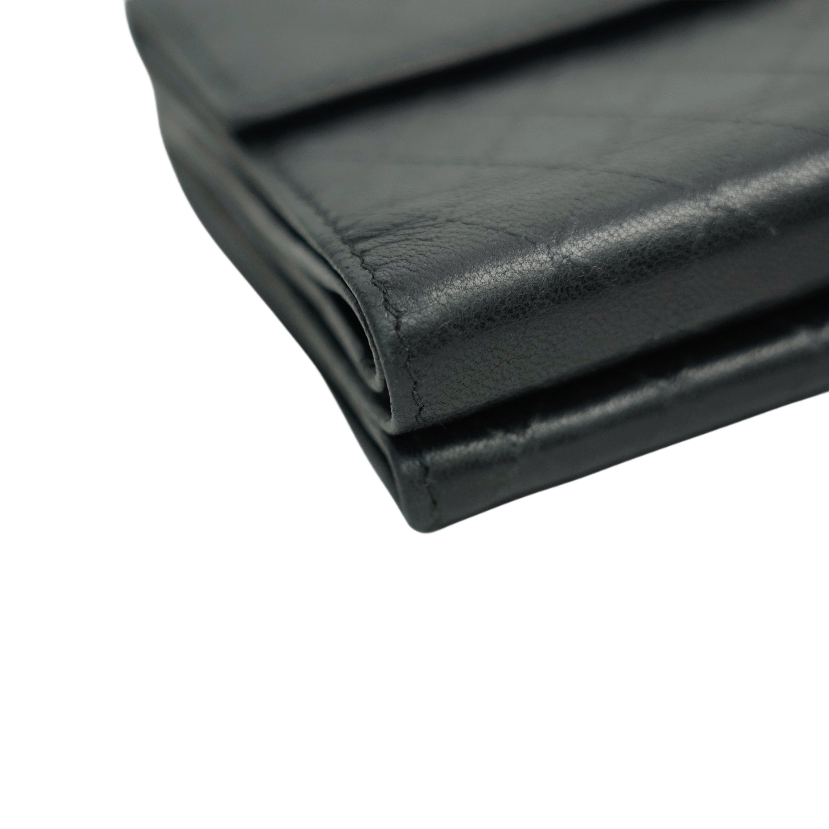 CHANEL 2004–2005 Ginza Limited Camellia Trifold Wallet