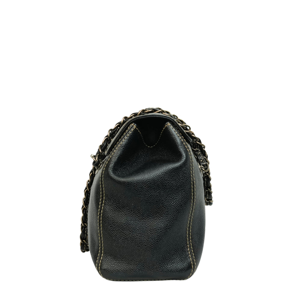 CHANEL 2002–2003 Chain Caviar Leather Shoulder Bag