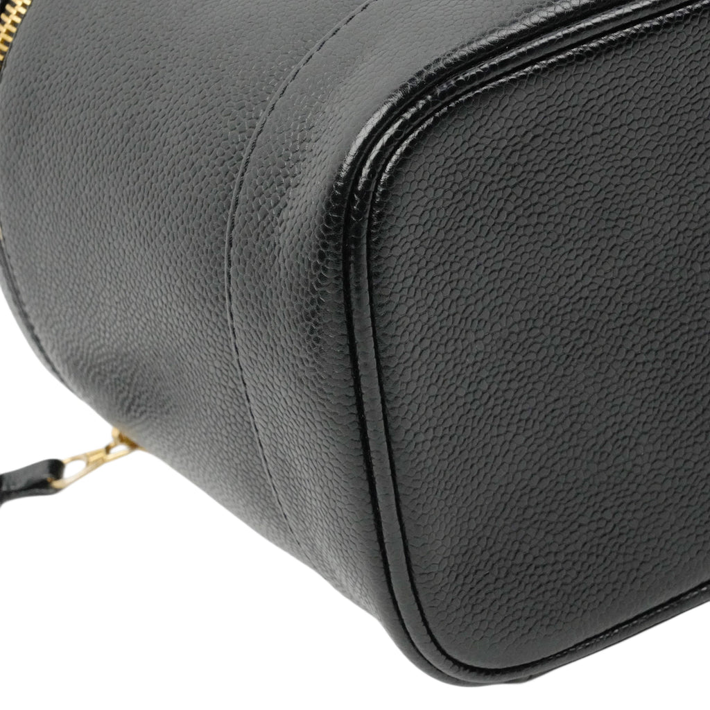CHANEL 2000–2002 Caviar Skin Vanity Handbag