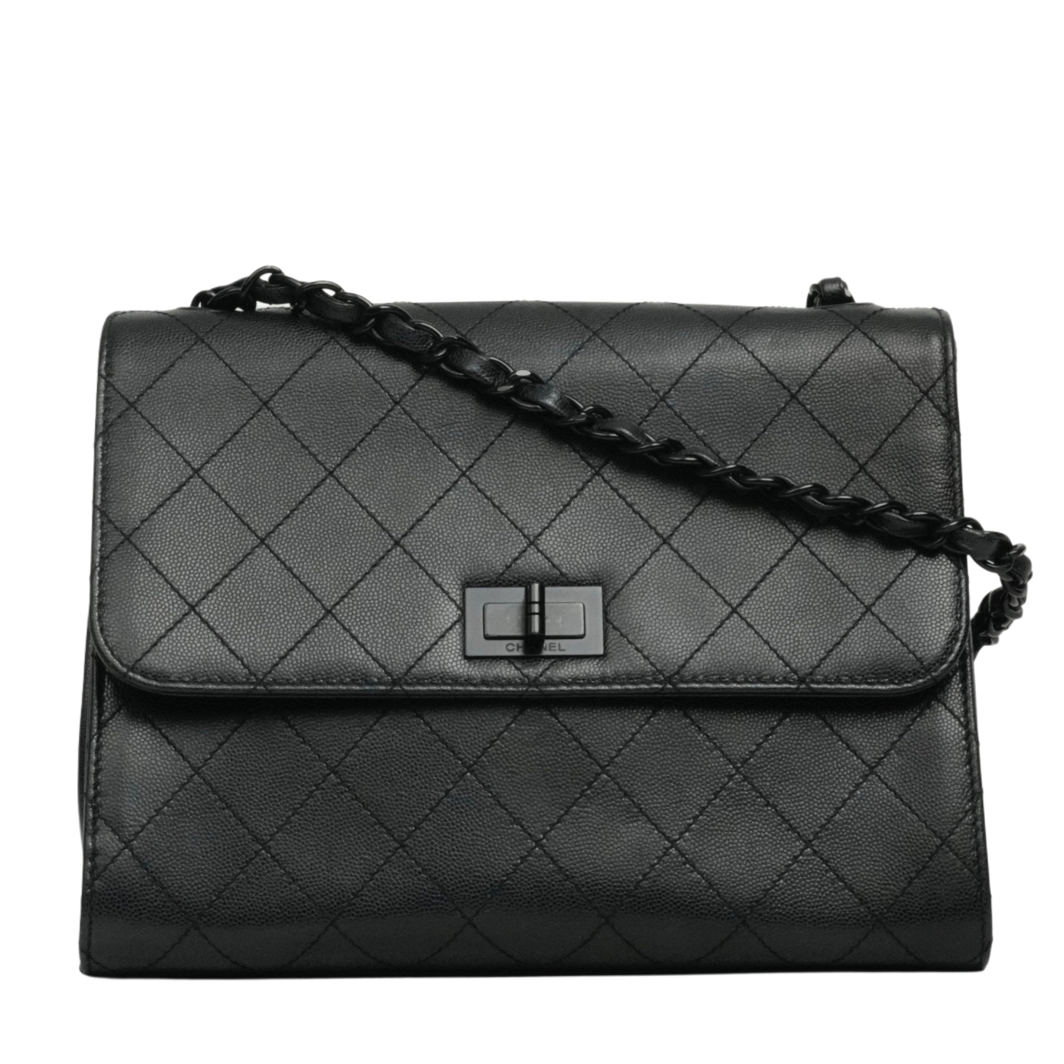 CHANEL 1997–1999 2.55 Matelassé Chain Caviar Skin Shoulder Bag